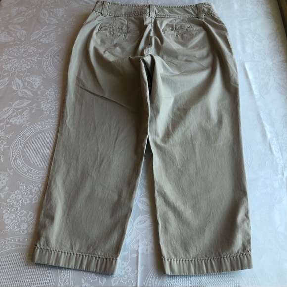 Ann Taylor Loft Curvy Cropped Khaki/Tan Capri Pants Women’s Size 6P Casual - Picture 7 of 16